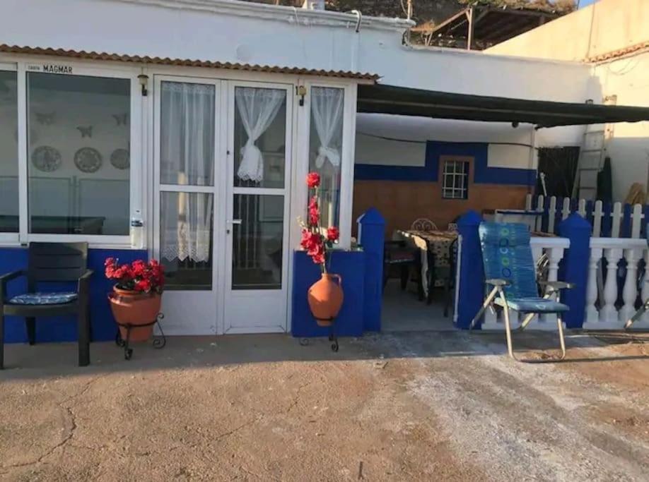 The Beach Hut With Lazy Spa 阿德拉 外观 照片